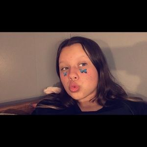 Meet your Posher, Katelyn